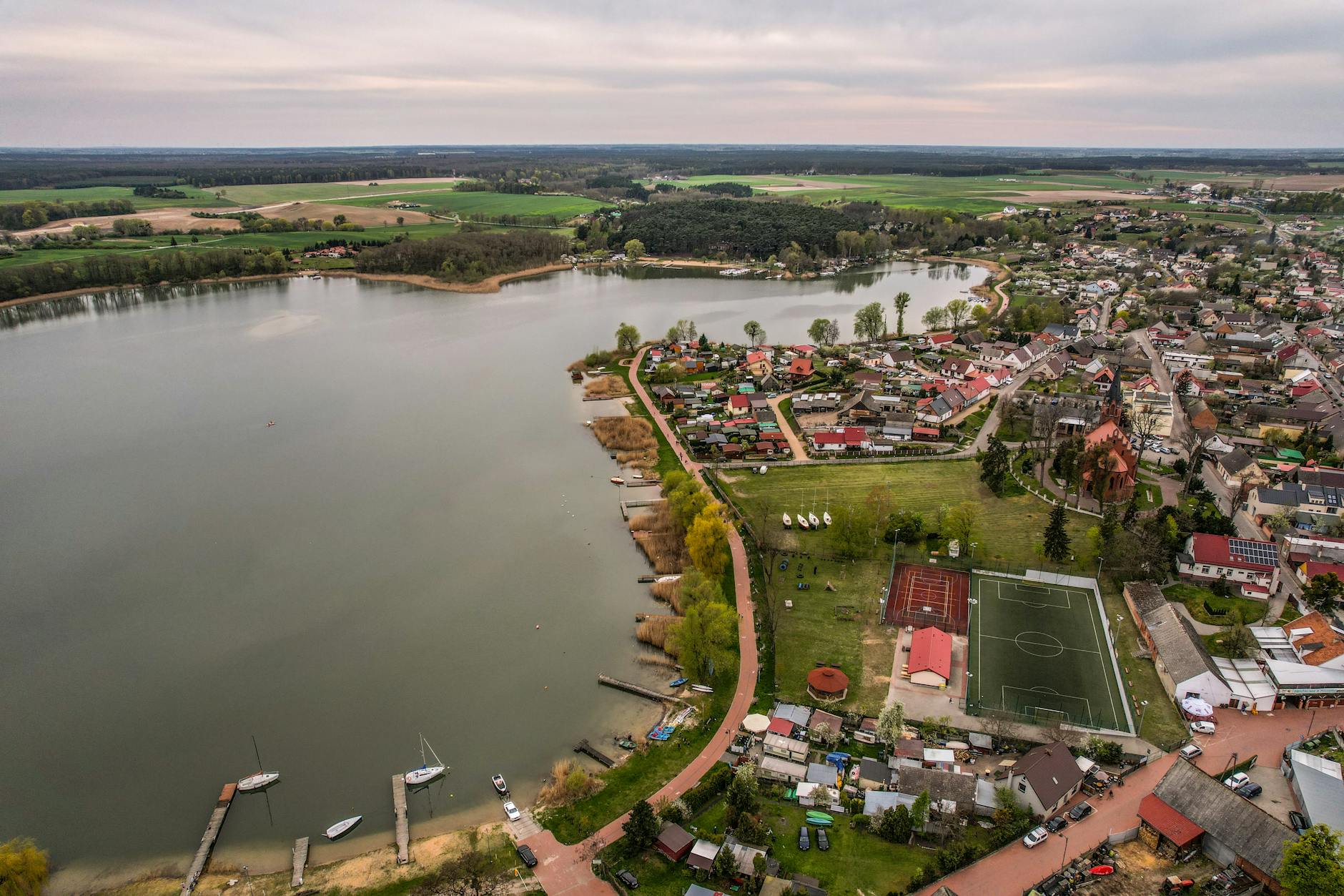 Hajnówka wiosną: Przewodnik po zielonych atrakcjach i lokalnych wydarzeniach